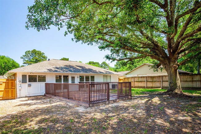 Building Photo - 21023 Ironcrest Ln
