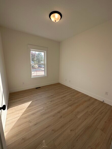 Building Photo - 3525 S Wickens St