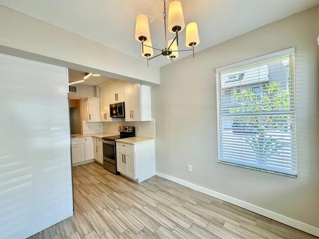 Building Photo - 4811 Bayshore Blvd