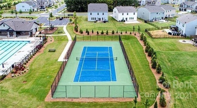 Building Photo - Beautiful Almost New Home with 5 Bedroom & 4.5 Baths