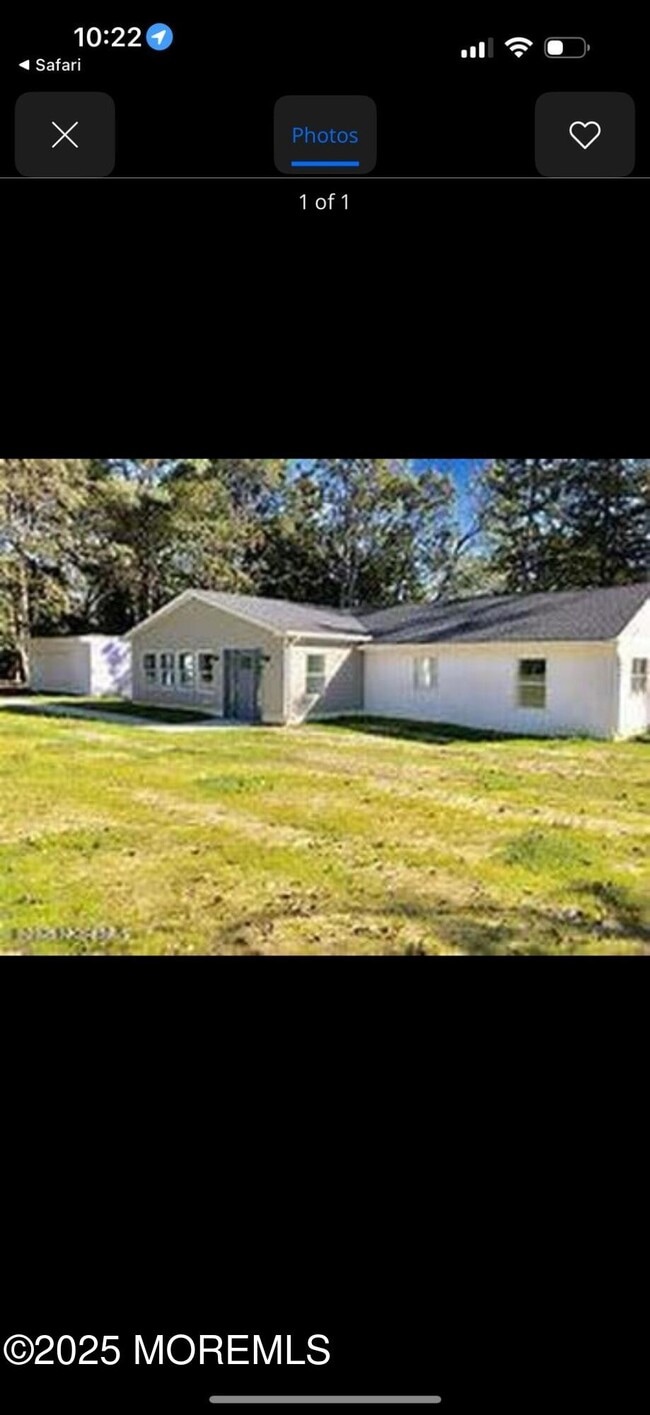 Building Photo - 40 Hendrickson Pl