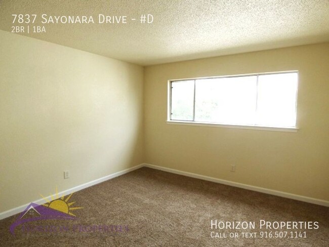 Building Photo - 2 Bed 1 Bath 2nd Floor Fourplex Unit in Ci...