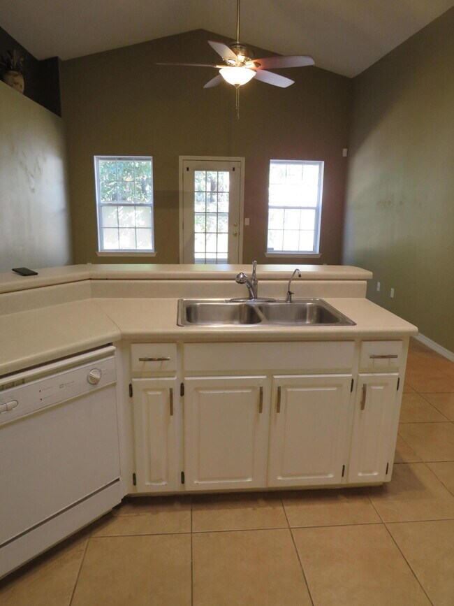 Building Photo - 1784 Ivalea Cir