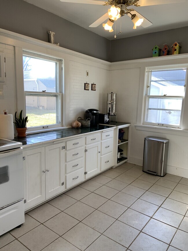 Building Photo - 4207 Barker