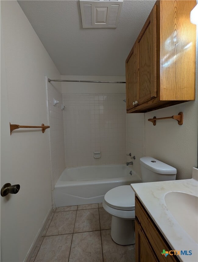 Building Photo - 1134 Misty Acres Dr
