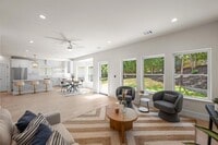 Building Photo - 13 Autumn Oaks Dr