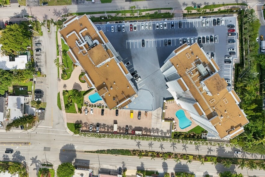 Building Photo - 2701 N Ocean Blvd