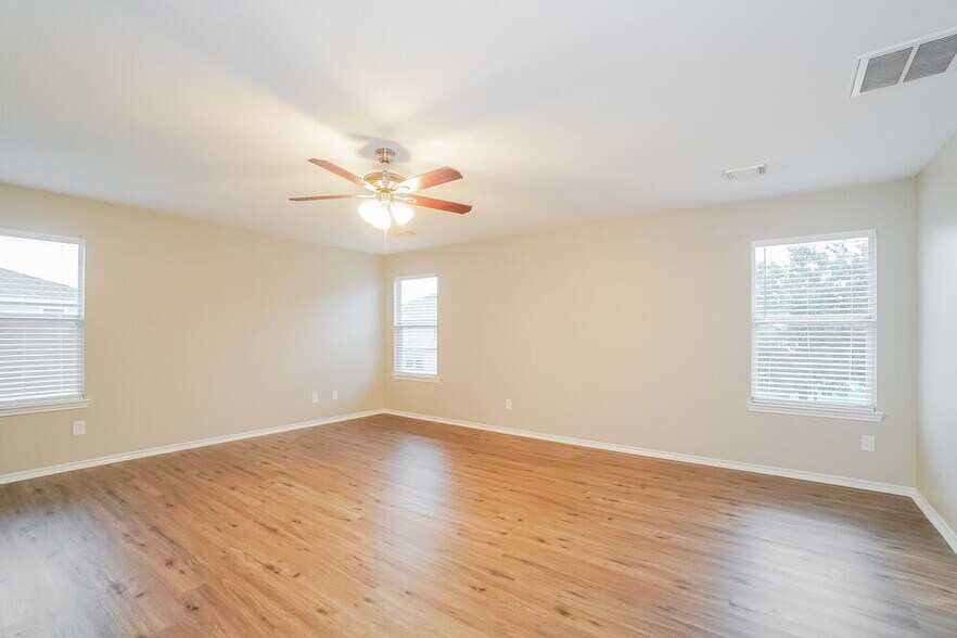 Building Photo - 18227 Misty Jade Ln
