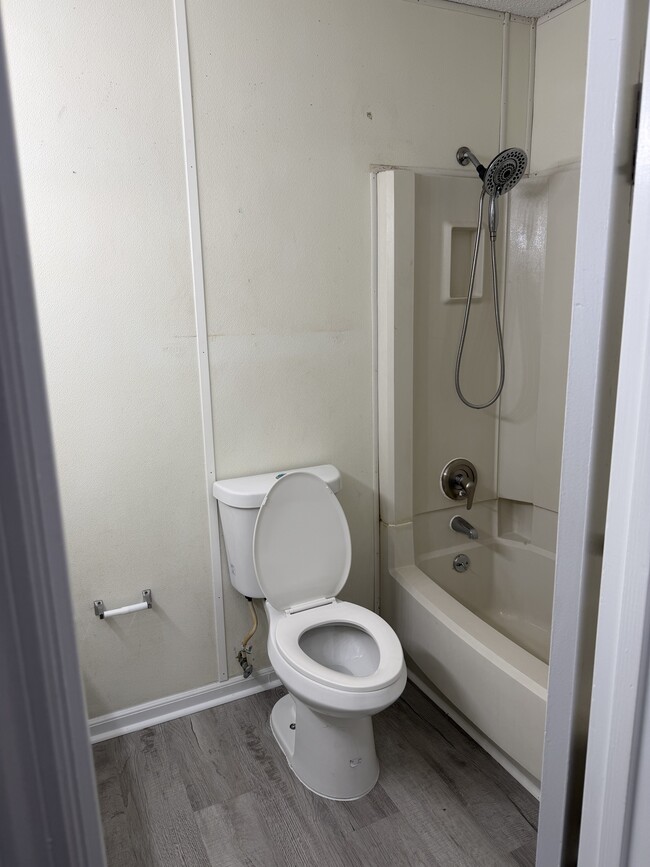 Building Photo - 31a 11th St