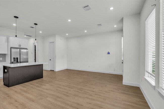 Building Photo - 3829 Goodhope St