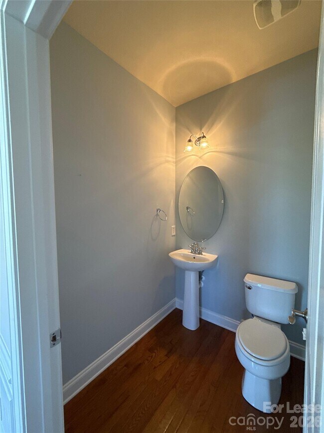 Building Photo - 2613 Huntman Way