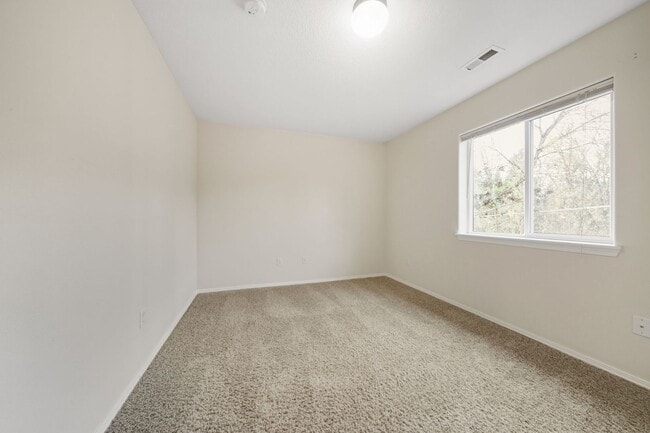 Building Photo - 17309 SW Benji Ct