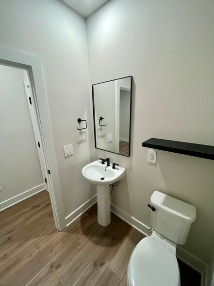 Building Photo - 2615 Wilkinson Pike