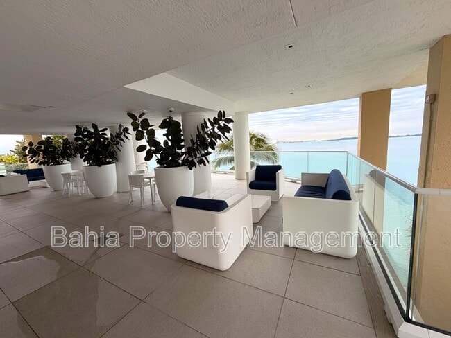 Building Photo - 770 Claughton Island Dr