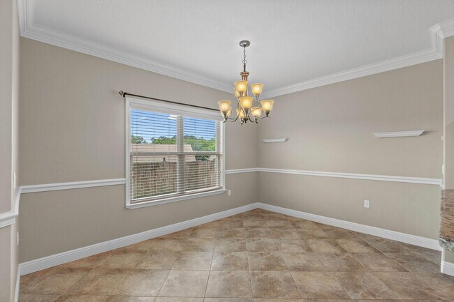 Building Photo - 4595 Hermosa Rd