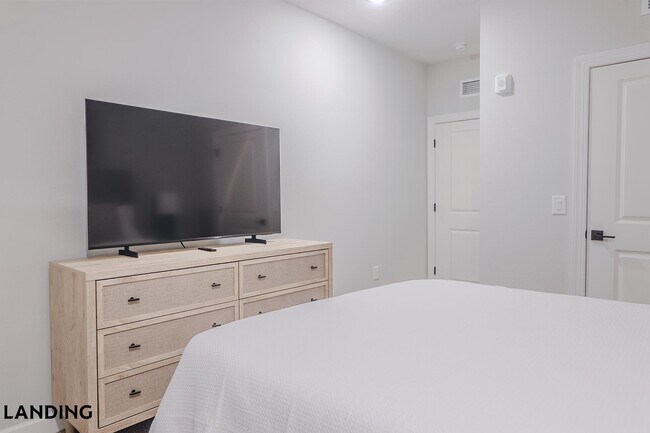 Building Photo - 5001 Willowgate Loop