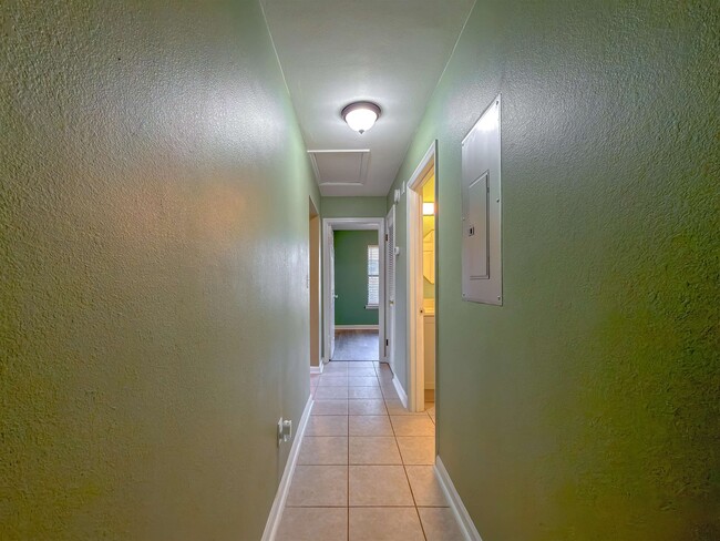 Building Photo - 1801 Meriadoc Rd