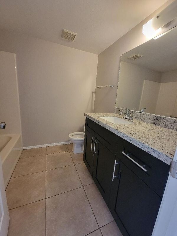 Building Photo - 104 Palm Beach Trace Dr