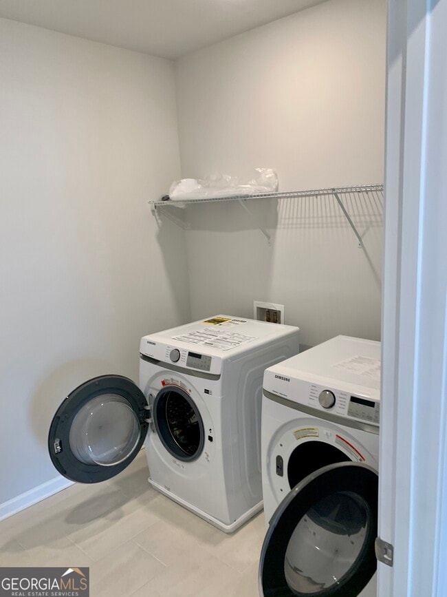 Building Photo - 600 Cunninghame Ct