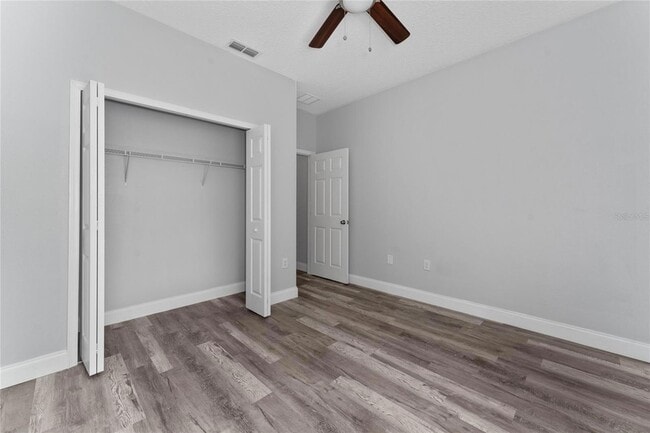 Building Photo - 412 Oakland Ln