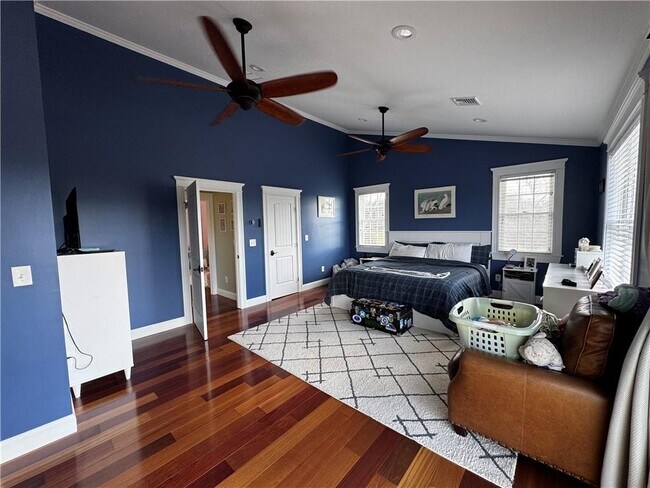 Building Photo - 73 Dye Hill Rd