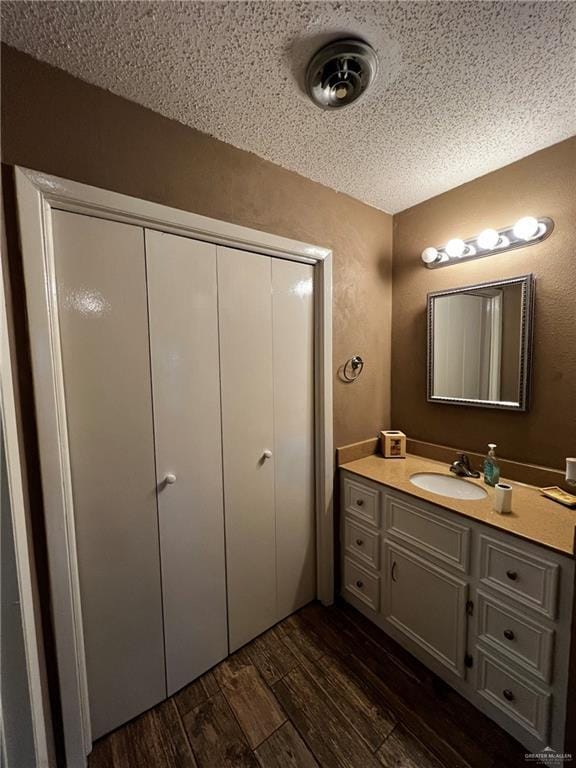 Building Photo - 13 Continental Dr