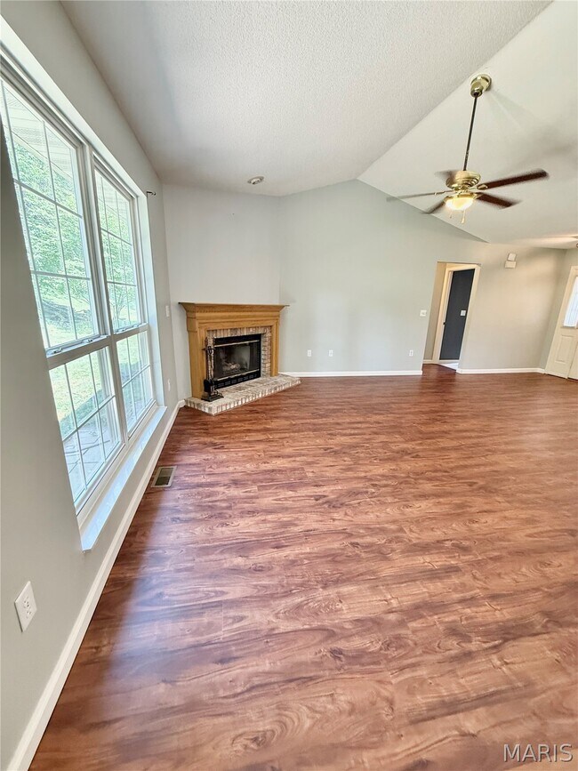 Building Photo - 3241 Tanglebrook Dr