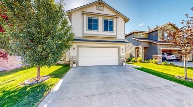 Building Photo - Modern 4-Bedroom Home in Meridian – Spacio...