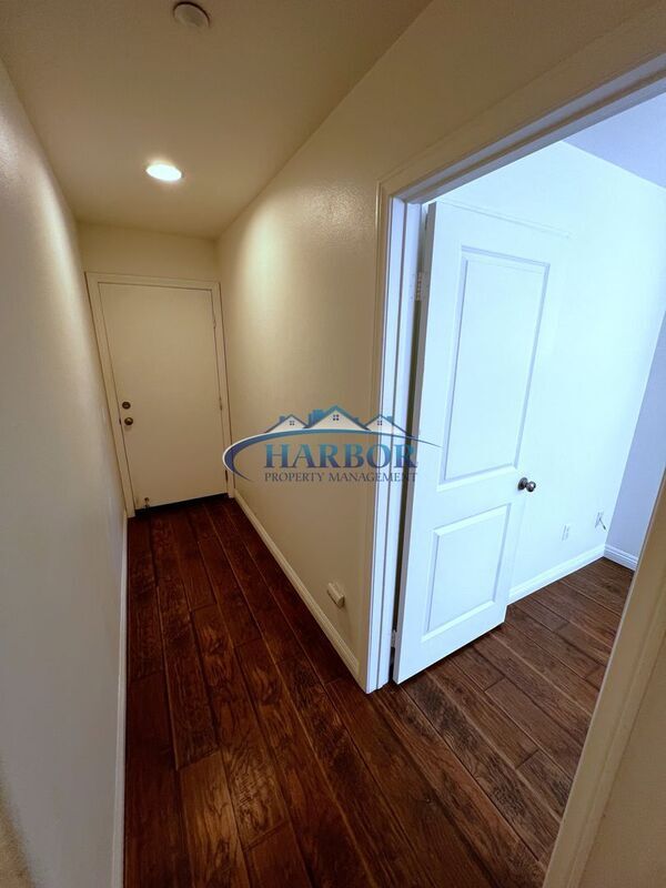 Building Photo - 1322 Harmony Way