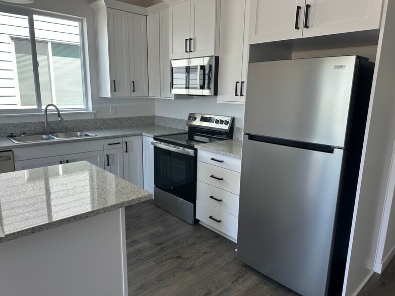 Building Photo - 2485 Roll Tide Ct