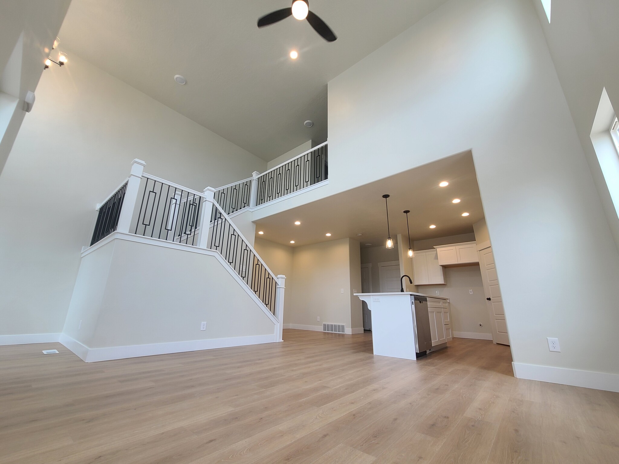 Building Photo - 3880 W Hardman Way