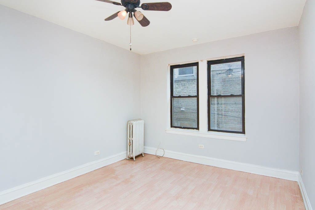 Building Photo - 4856 N Damen Ave