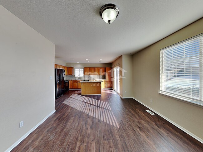 Building Photo - 10936 E 112th Pl