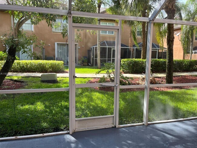 Building Photo - 1537 Barcelona Way