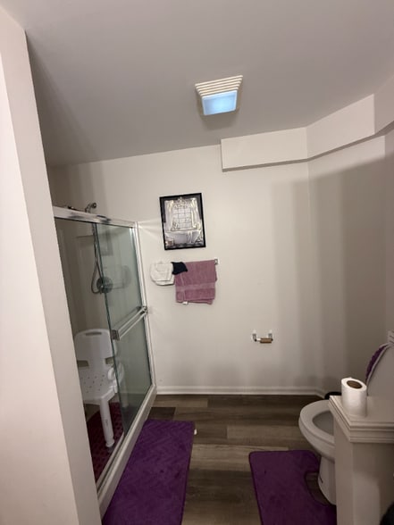 Building Photo - 1527 Yellowstone Dr