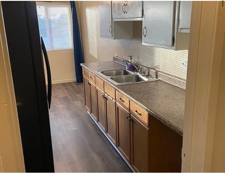 Building Photo - 3230 Cogswell Rd