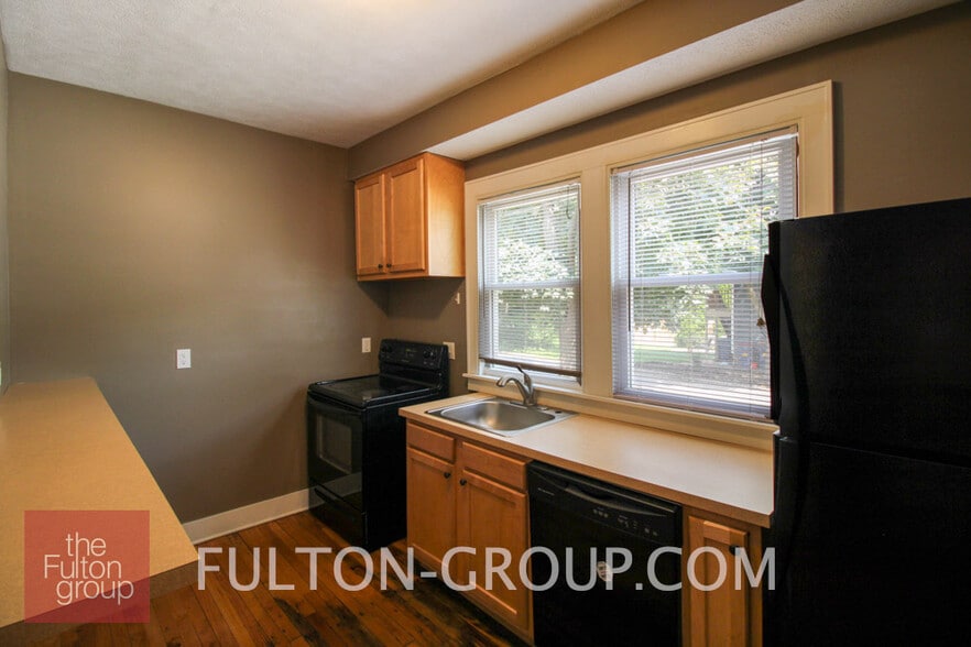 Building Photo - 123 Fuller Ave NE