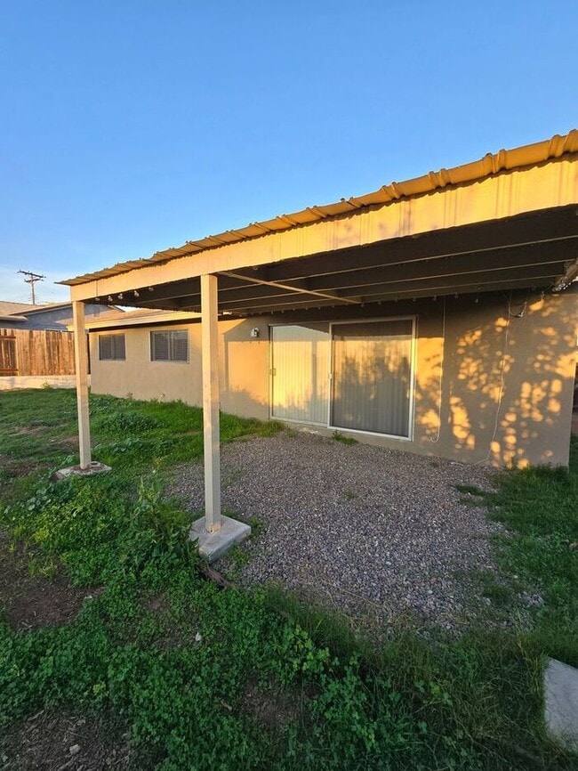 Building Photo - Gorgeous remodeled 3BR / 2BA house with a large yard available in Clairemont