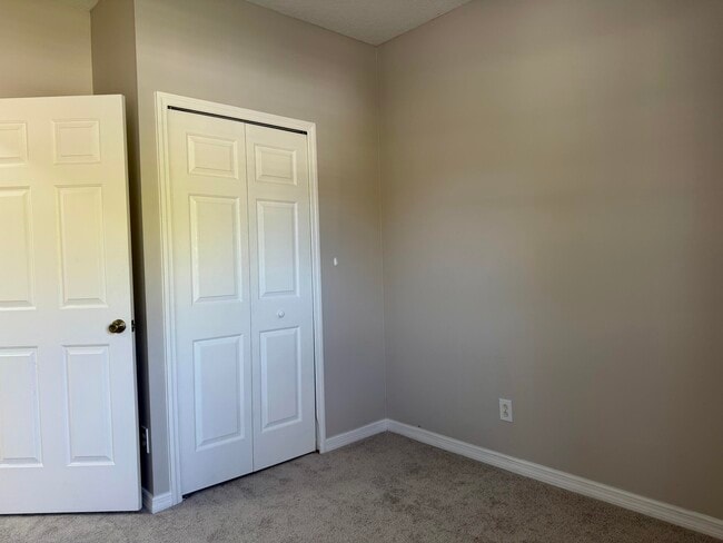 Building Photo - 6295 33rd Manor