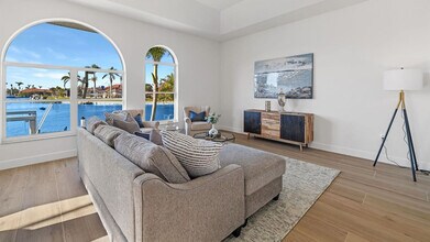 Building Photo - 5601 Almar Dr