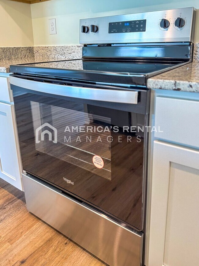 Building Photo - Spacious & Modern 4-Bedroom, with Blinds Included!! Retreat in Magnolia Hills - Pet-Friendly! Ava...