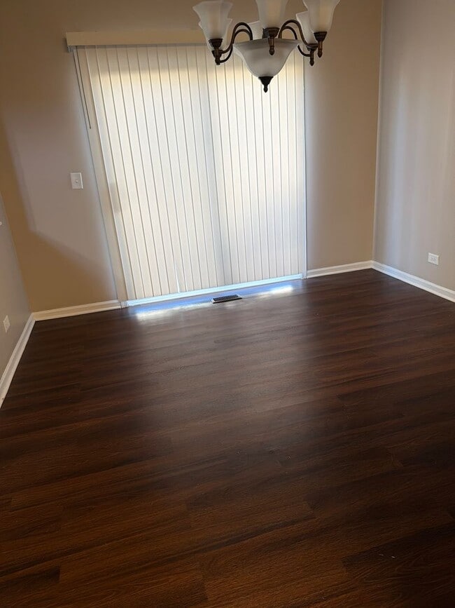 Building Photo - Beautiful 3-Bedroom, 2.5-Bath Townhome