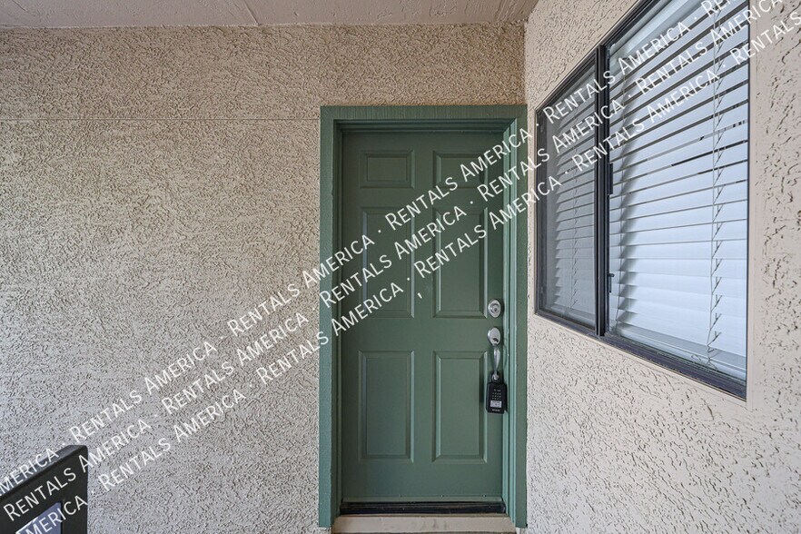 Building Photo - 7008 E Gold Dust Ave