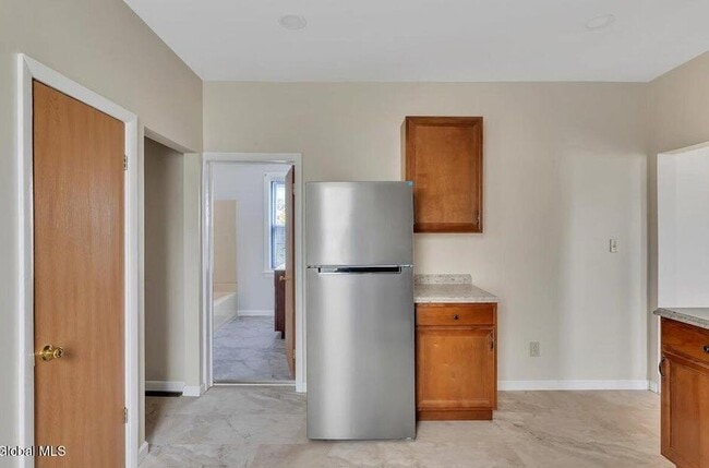 Building Photo - 39 111th St