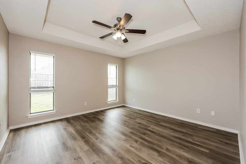 Building Photo - 308 Southlake Dr