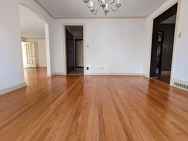 Building Photo - 421 Wayne Terrace