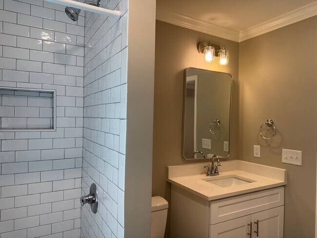 Building Photo - Fabulous Crieve Hall 4BR, 3BA Home