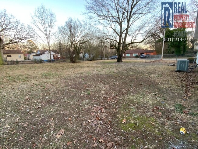 Building Photo - 4820 W 29th-
