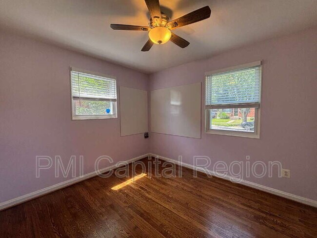 Building Photo - 4706 Red Fox Rd