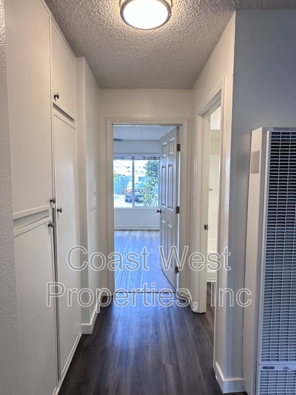 Building Photo - 3551 Roosevelt St